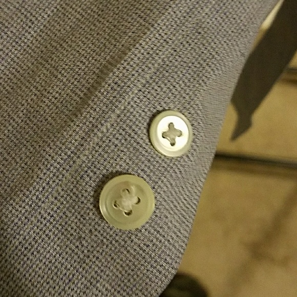 Hugo Boss button down, good condition, nice color - Picture 5 of 6